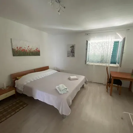 Merla Apartment *